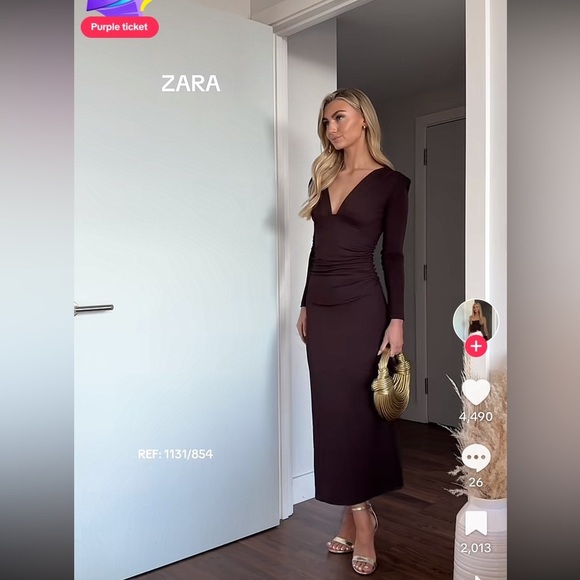 🔥🔥Zara Ruched shoulder pads dress - Picture 6 of 9